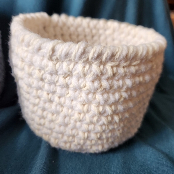 Handmade crochet nesting baskets - Picture 4 of 6